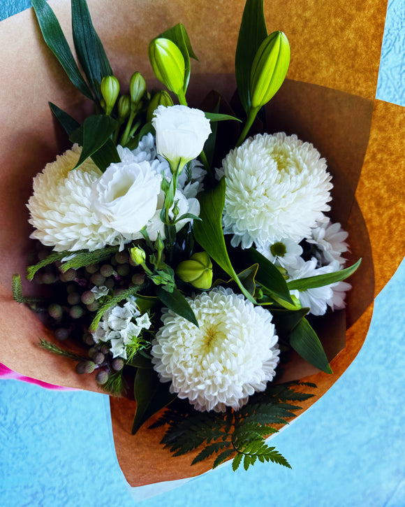 Mother’s Day Bunch of Blooms- Snow White