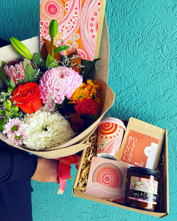 Mums the Best- Bunch with Card + Gift Box