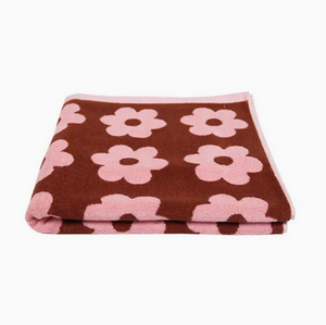 Mosey Me Winter Flowerbed Bath Towel